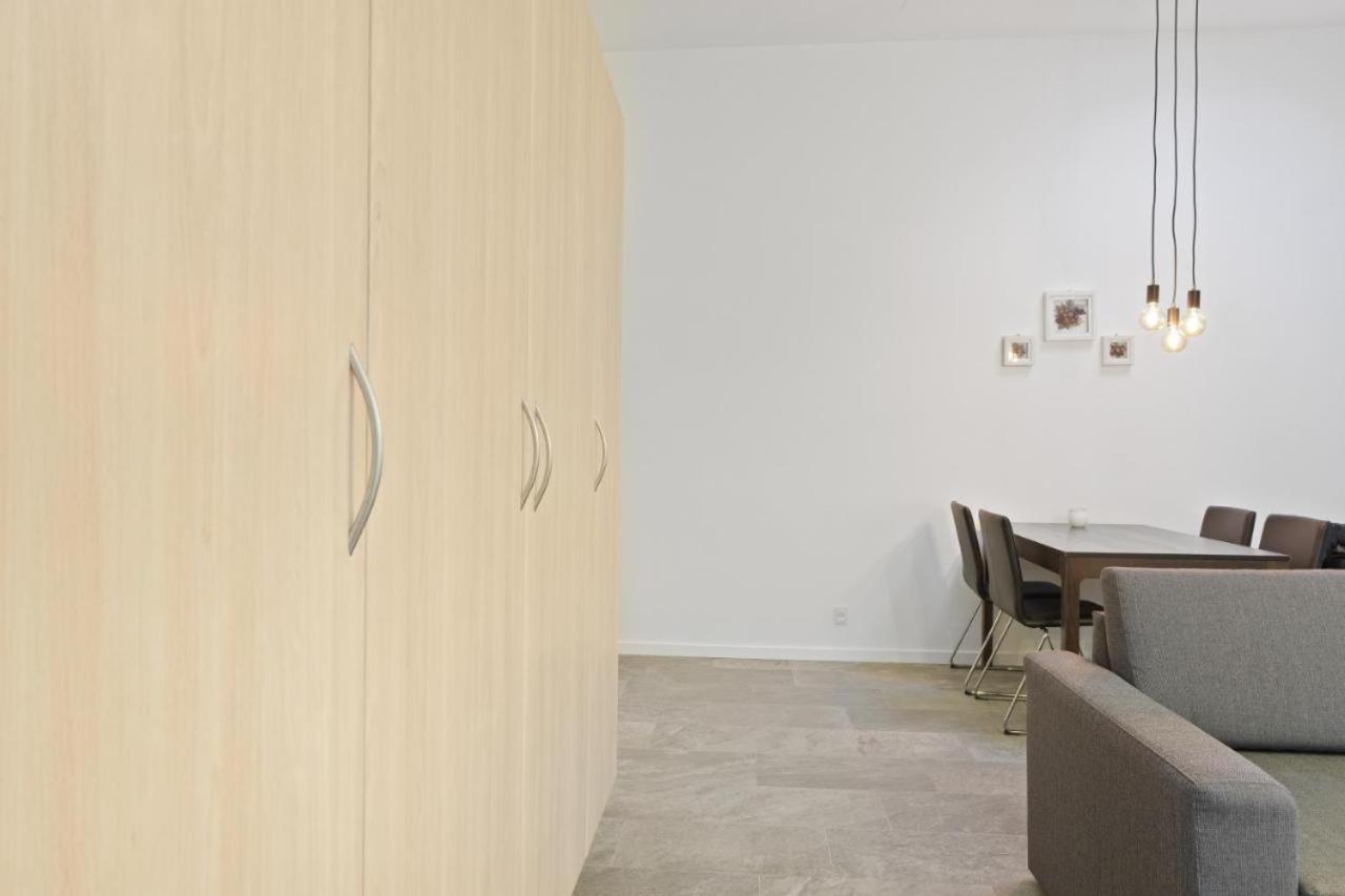 Charming - Luxurious 1 Bedroom Apartment In The Heart Of 올보르 외부 사진