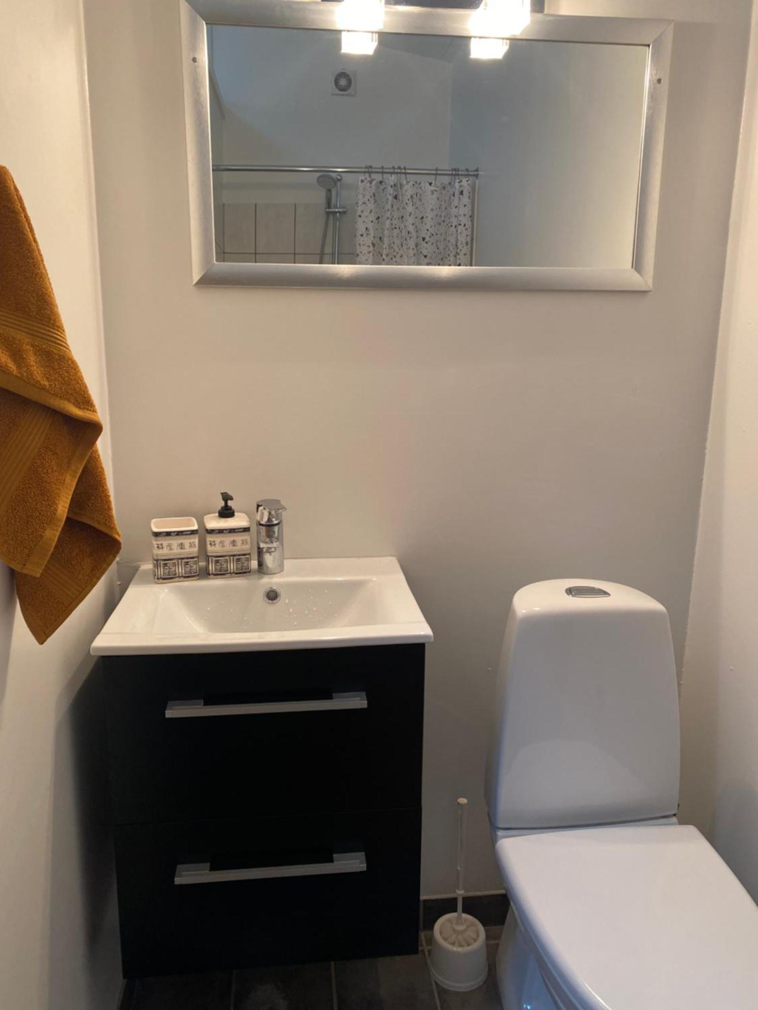 Charming - Luxurious 1 Bedroom Apartment In The Heart Of 올보르 외부 사진